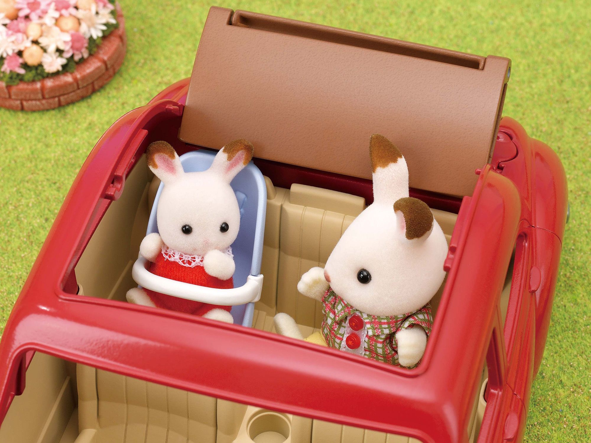 Sylvanian Families Driving Family Wagon V-02 Car - Play Vehicle For Sylvanian Figures, Box Size 260x125x175mm - View #9