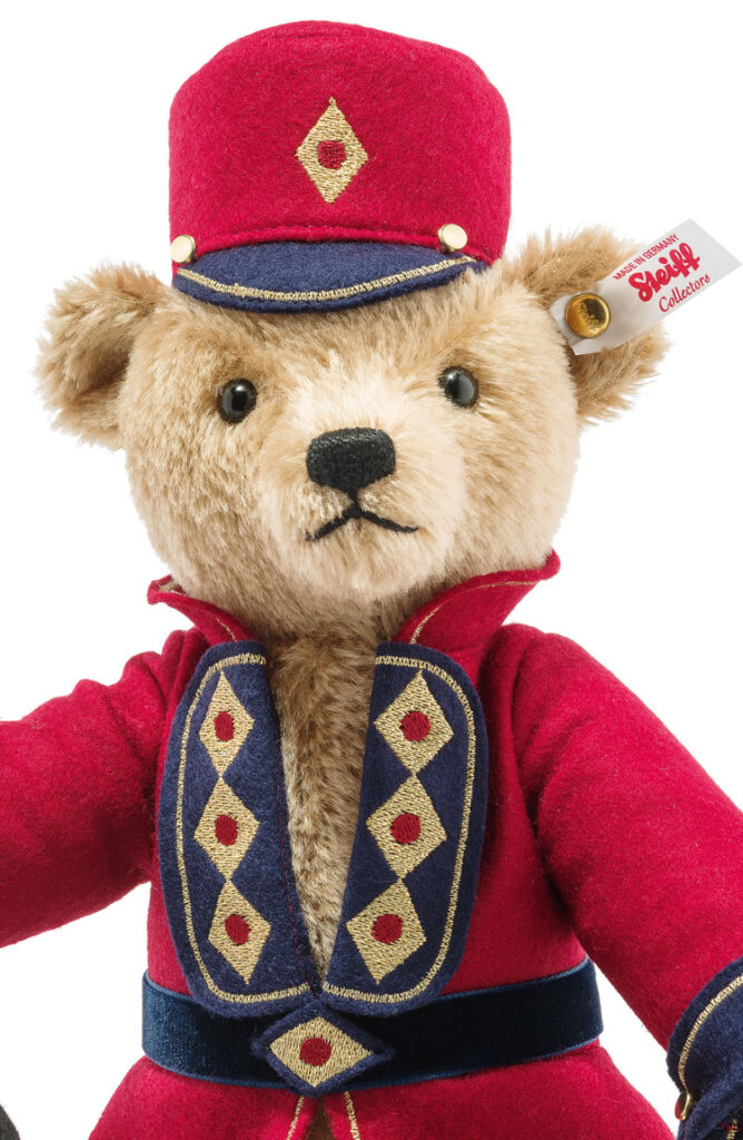 Steiff Nutcracker Musical Teddy Bear - Buy Now For Christmas - Toys Hobbies