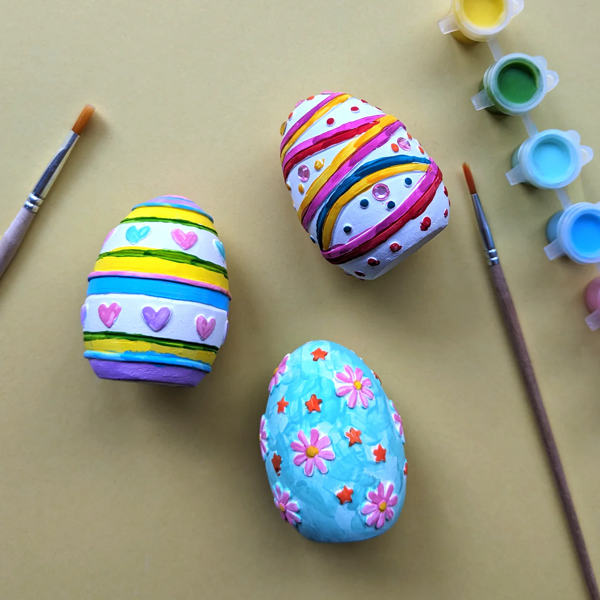 My Easter Art Set – Children’s Activity Set with Paints, Stickers and Plaster Eggs - Image 2
